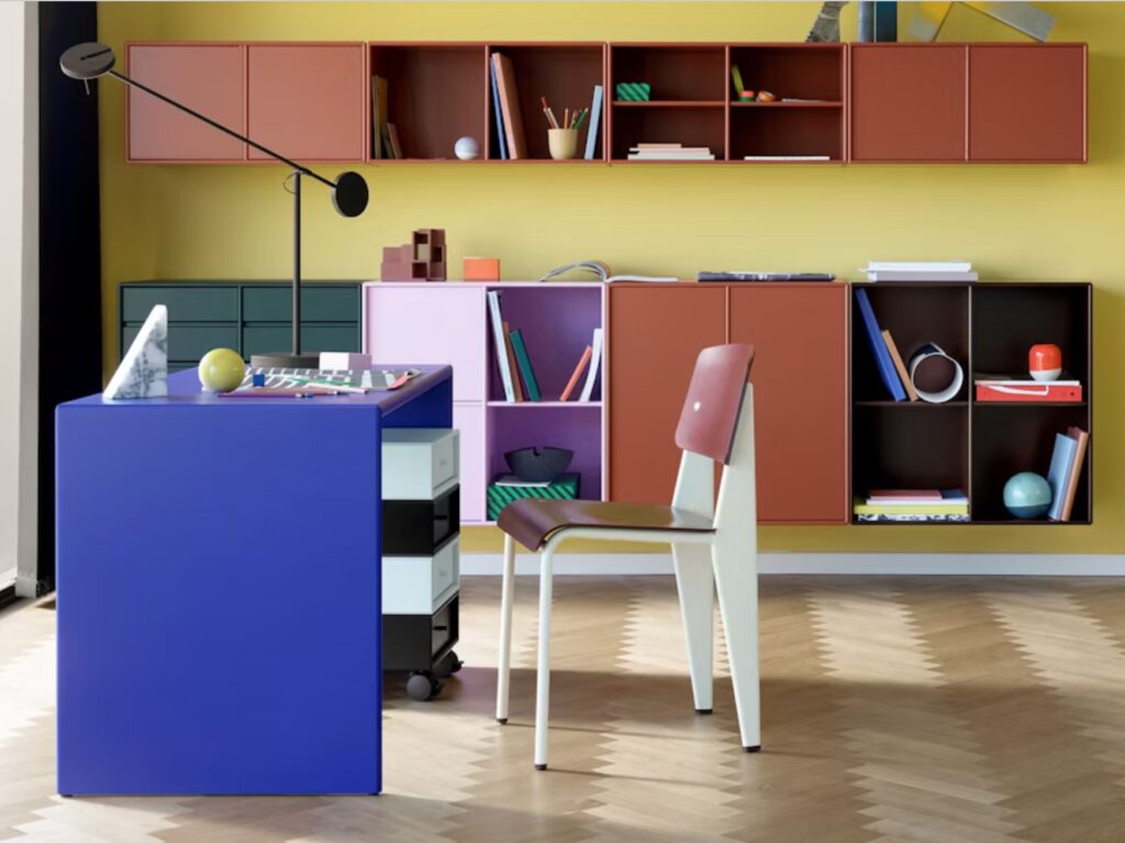 Ensemble desk and storage