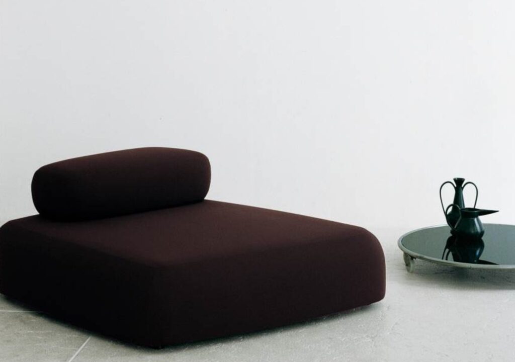 Bubble Rock in maroon with low table