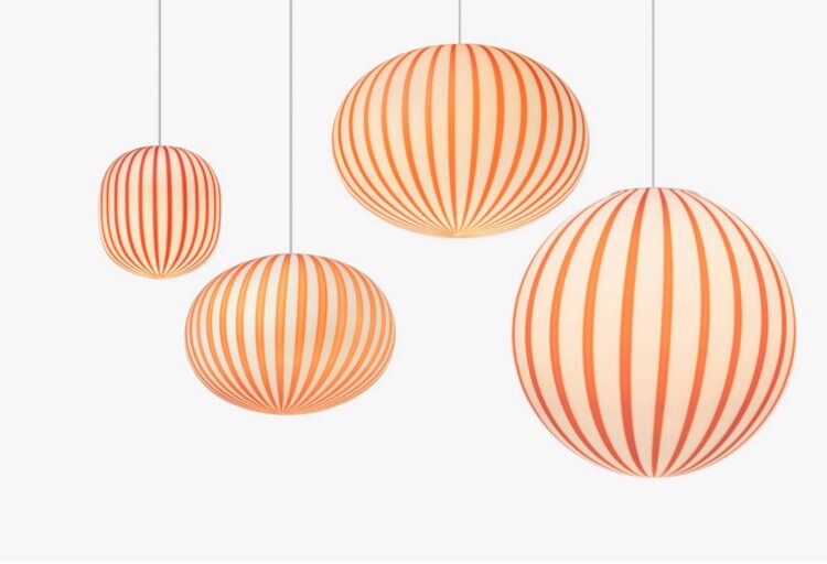Filigrana globes in orange