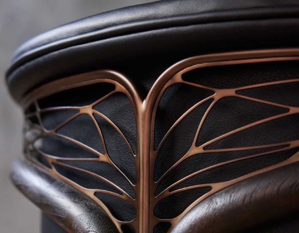 Detail dining chair back