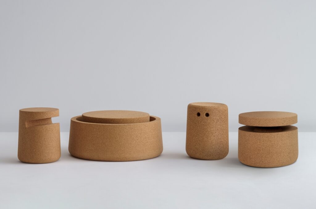 Bob stool family