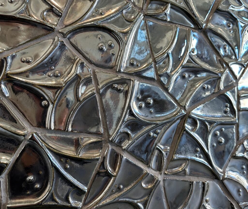 Detail metallic finish