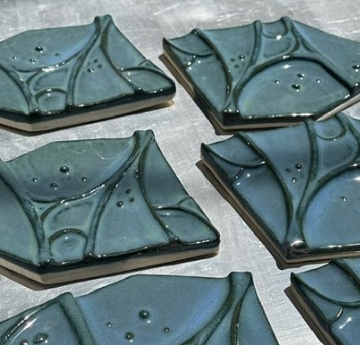 left and right tiles in aqua finish
