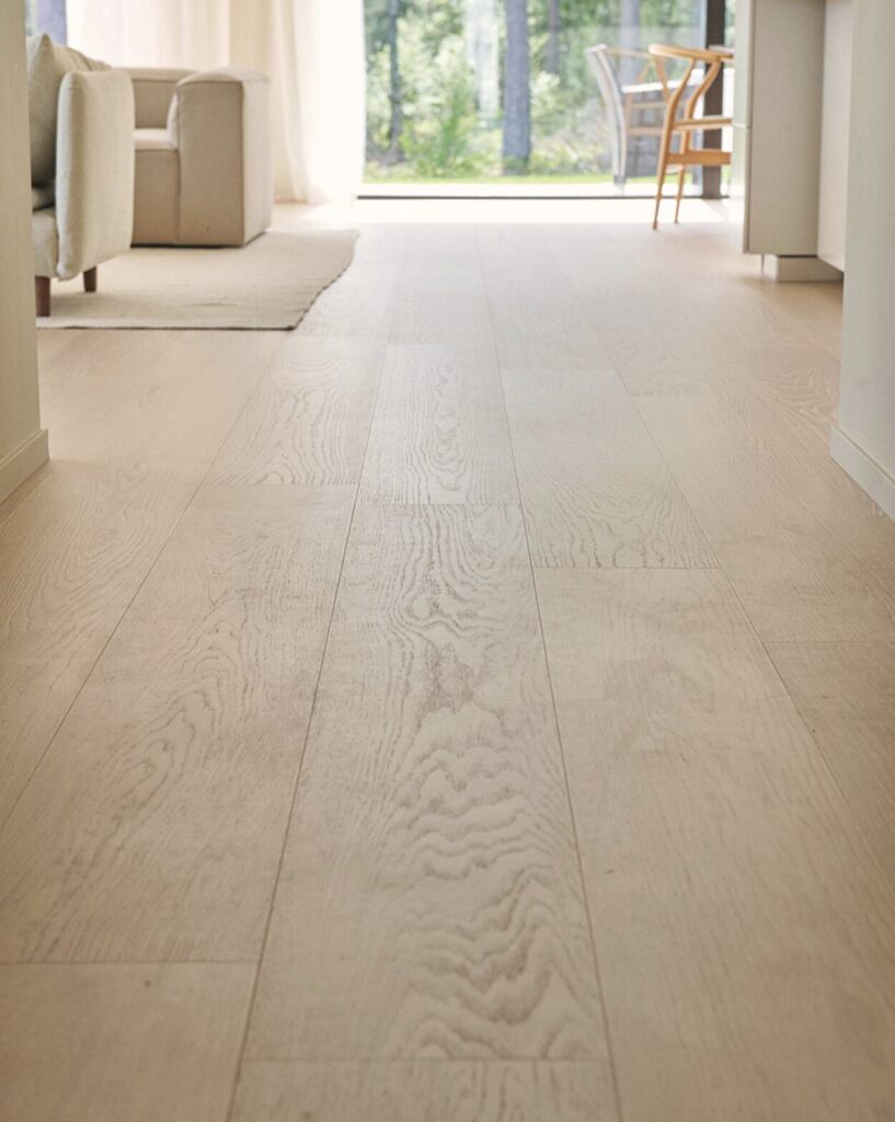 Bjelin click flooring