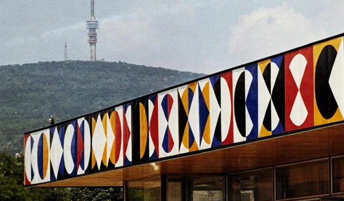 Bauhaus frieze