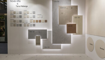 Chromatic Control Chromatic Control