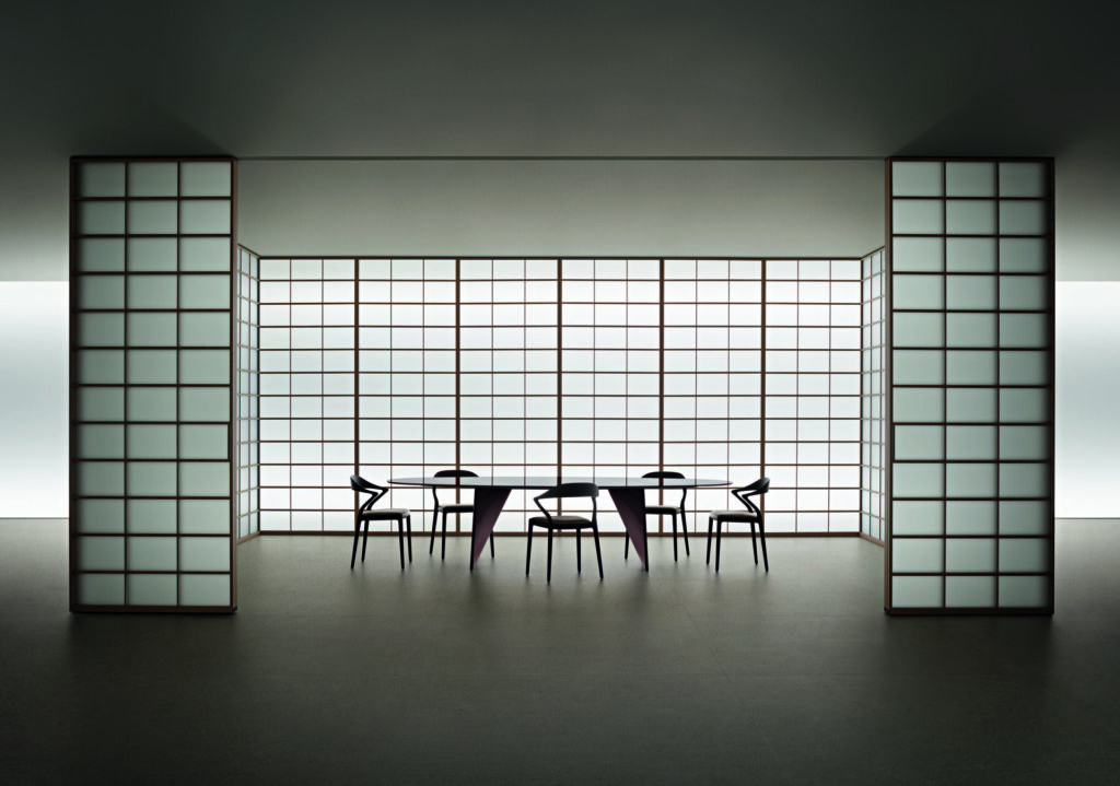 Rimadesio’s Syncro Moves Four Panels as One  
